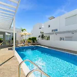 Villa Elite Blu By Ezoria *