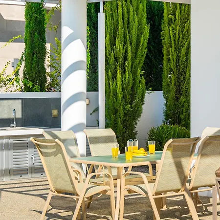 Elite Blu By Ezoria Villa