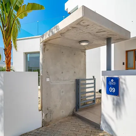 Villa Elite Blu By Ezoria *